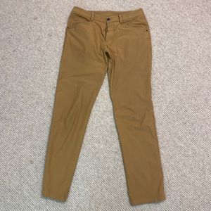 32x34 Men’s Khaki Lululemon ABC pants.
